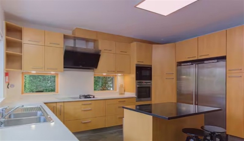 This is the kitchen at Equinox: Elegant house with a swimming pool, Cornwall