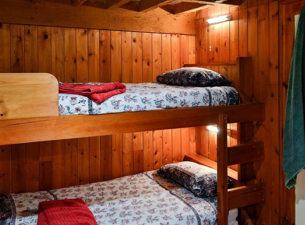 Cabin bunk beds