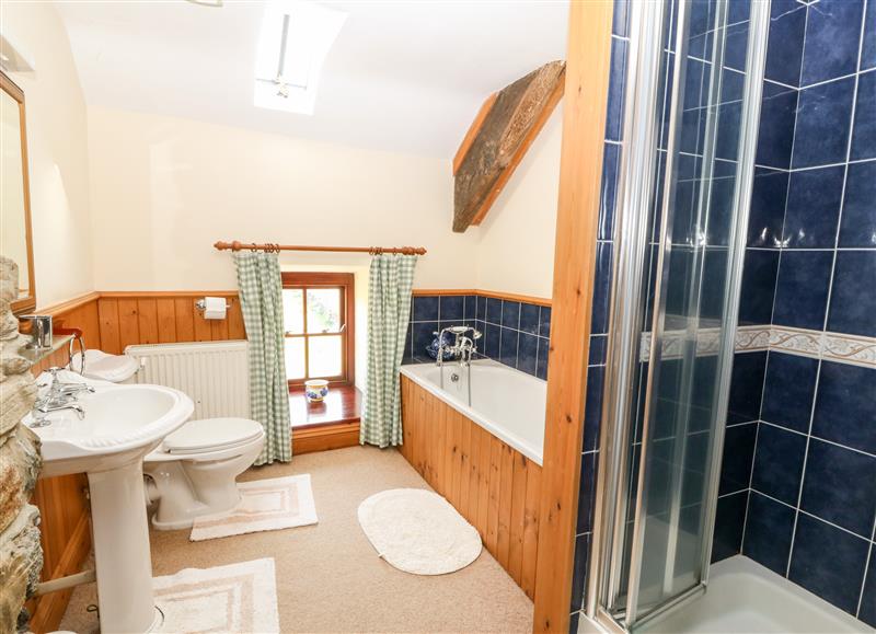 This is the bathroom at Ereiniog, Tremadog