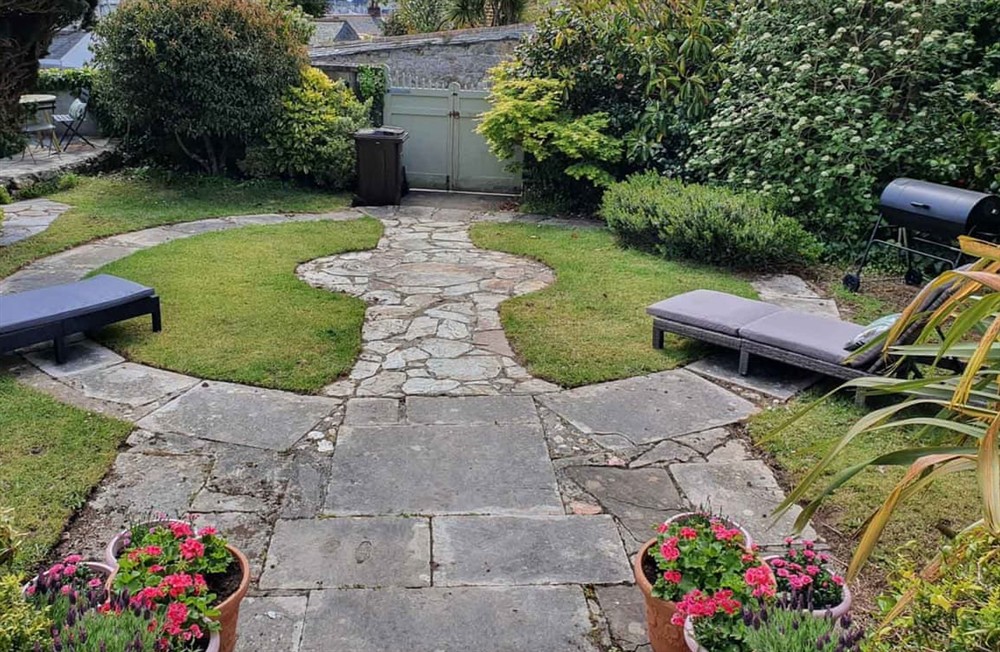 Garden and grounds at Erin Lodge in Falmouth, Cornwall