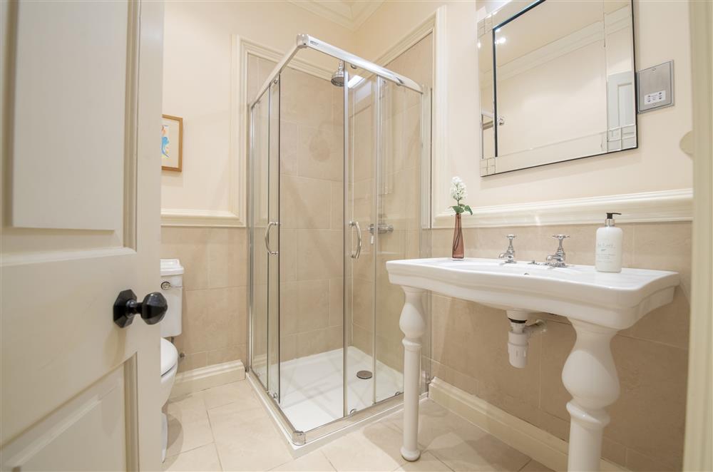 En-suite shower room with walk-in shower (photo 3) at Eslington East Wing, Alnwick