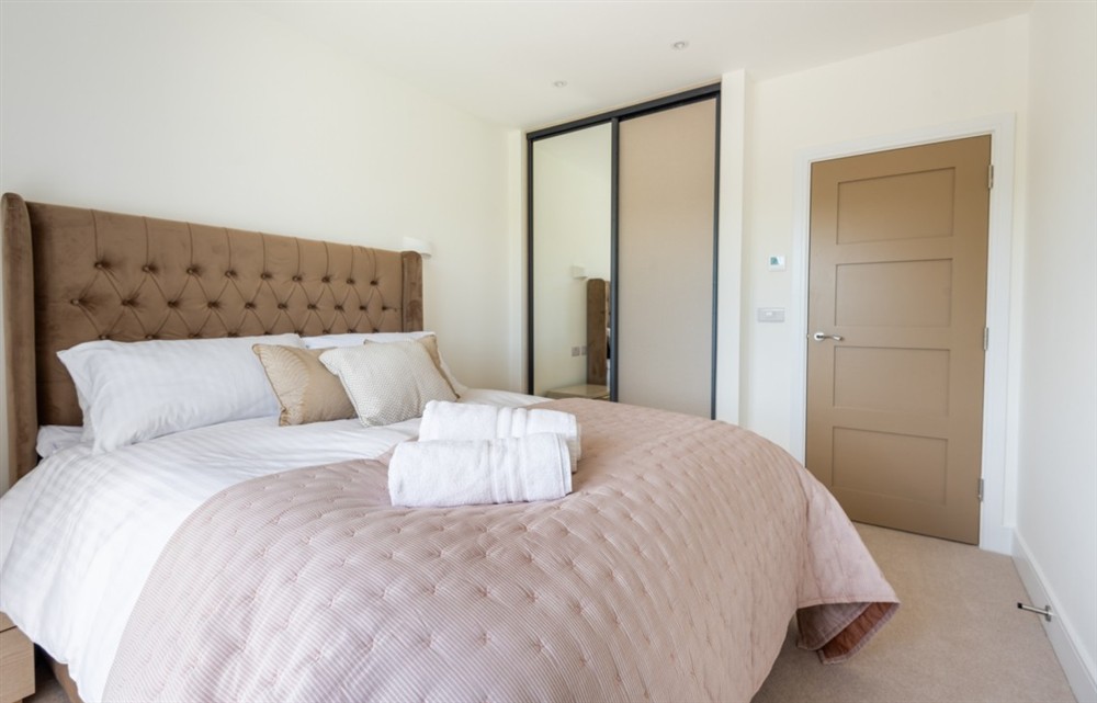 This is a bedroom (photo 2) at Estuary Reach in Kingsbridge