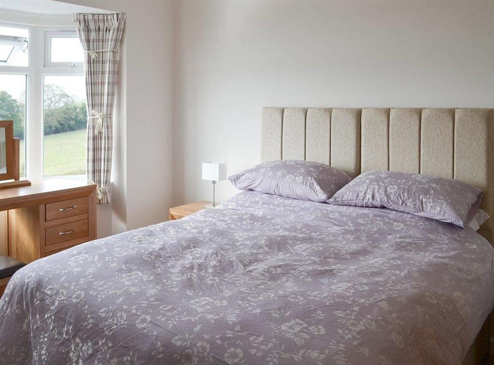 Comfortable double bedded room at Estuary View in Exmouth, Devon