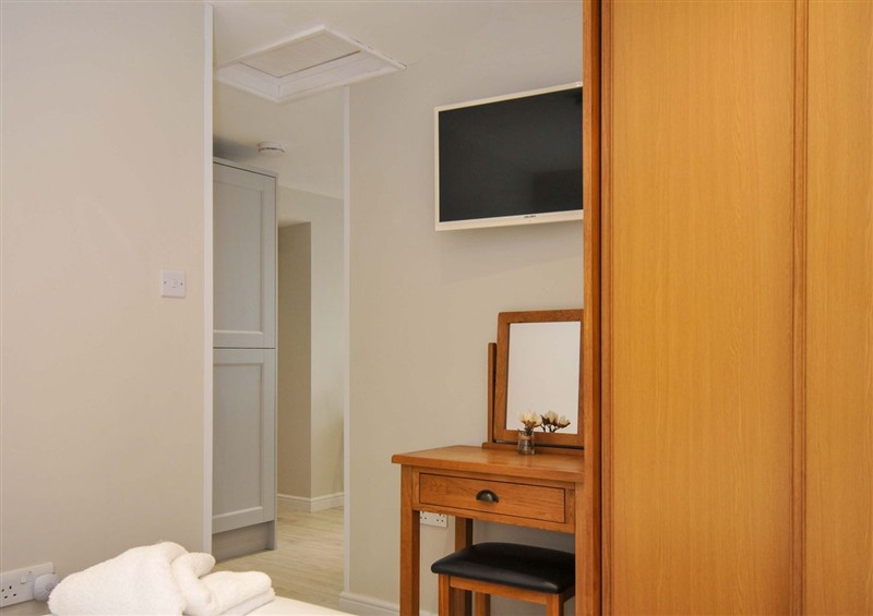 This is a bedroom (photo 2) at Evelyn, Looe