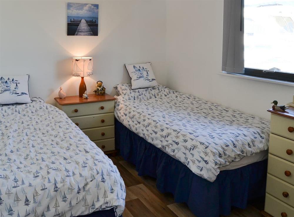 Twin bedroom at Evening Glory in Brundall, Norfolk