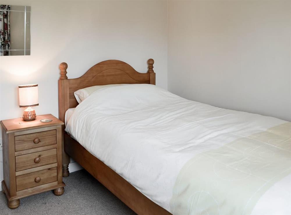 Cosy bedroom with single bed at Eventide in Broom, near Biggleswade, Bedfordshire