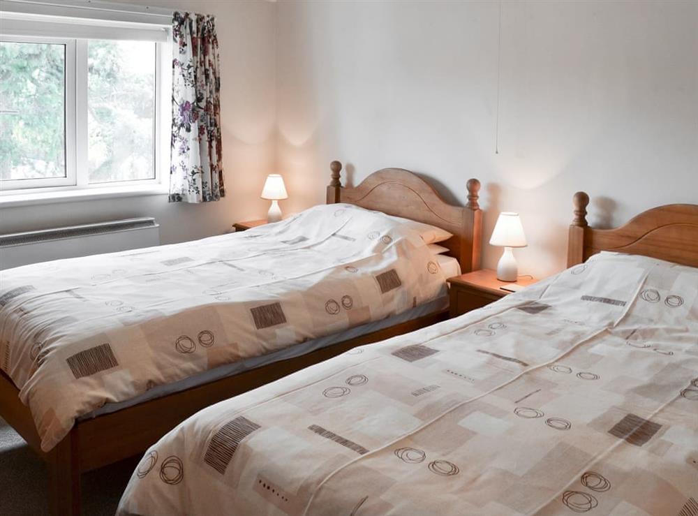 Tranquil bedroom with twin beds at Eventide in Broom, near Biggleswade, Bedfordshire