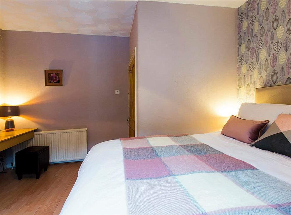 Cosy double bedroom at Eventide in Neyland, near Pembroke, Dyfed