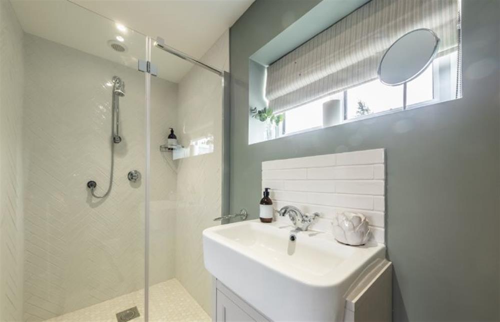 Ground floor: Large shower in the master en-suite at Evergreen, Thornage near Holt