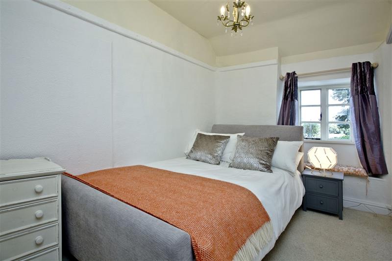 Double bedroom (photo 3) at Evies Cottage, Brixham, Devon