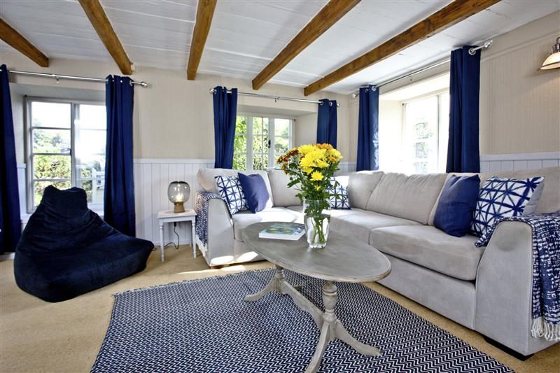 Living room (photo 3) at Evies Cottage, Brixham, Devon