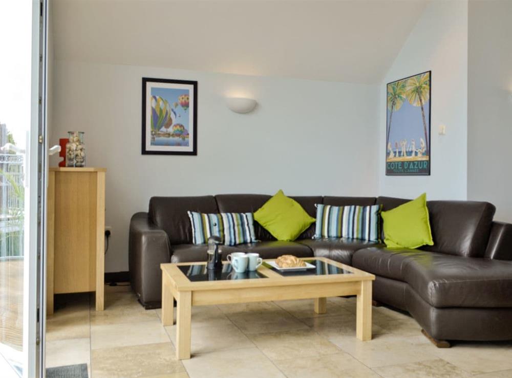 Open plan living/dining room/kitchen at Ewyn Y Mor in Carmarthen, Dyfed