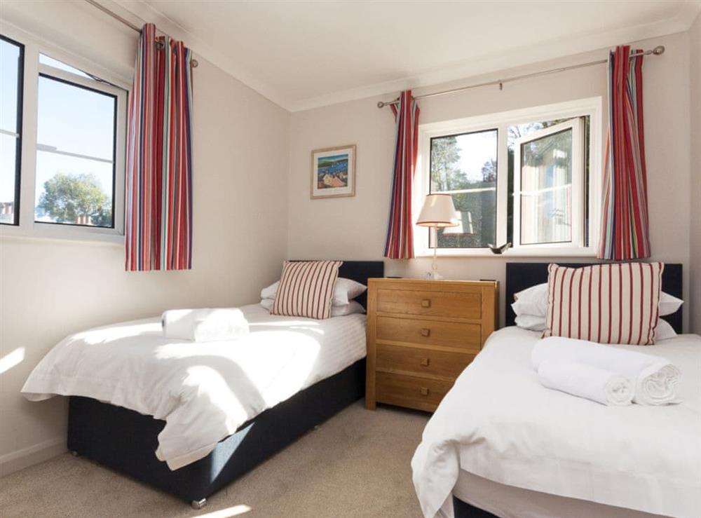 Twin bedroom (photo 4) at Eydon in Salcombe, Devon