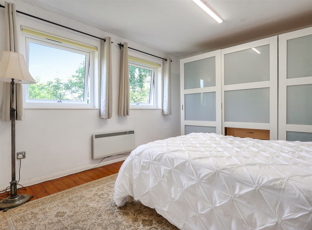 Double bedroom (photo 2) at Eyot in Hungerford, Berkshire