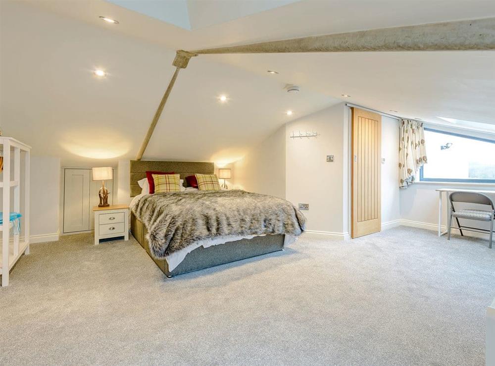 Generous sized�double bedroom at Fairchilds Barn, 