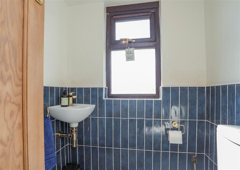 The bathroom at Fairfield, Llanbedrog