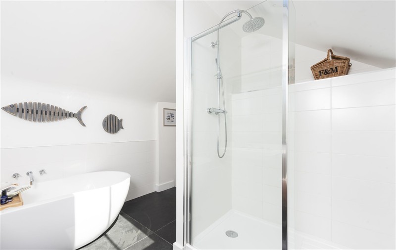 Bathroom (photo 2) at Fairings, Cornwall