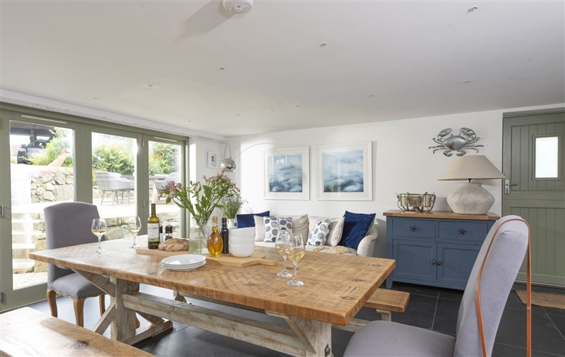 Dining room at Fairings, Cornwall