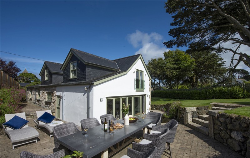 Outside (photo 2) at Fairings, Cornwall