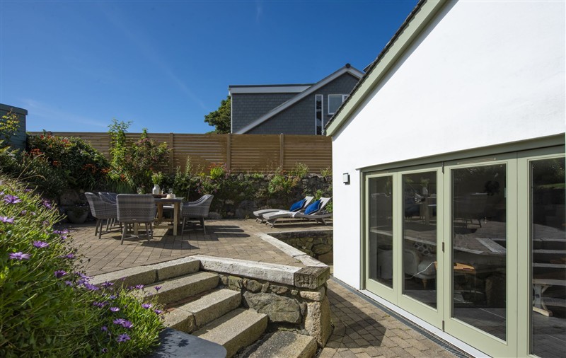 The setting at Fairings, Cornwall