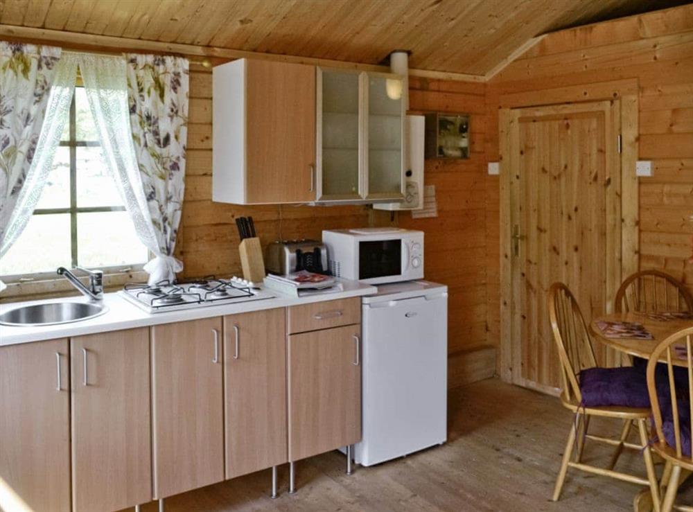 Open plan living/dining room/kitchen (photo 2) at Fairoaks in Felindre, near Knighton, Powys