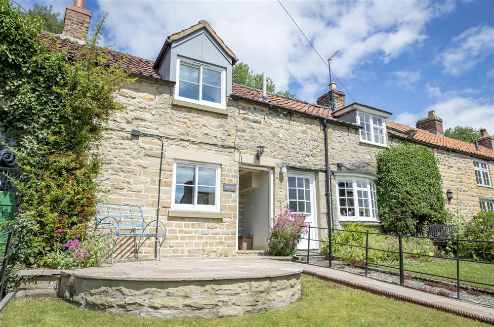 Located within close reach of Castle Howard Estate and The Howardian Hills Area of Outstanding Natural Beauty