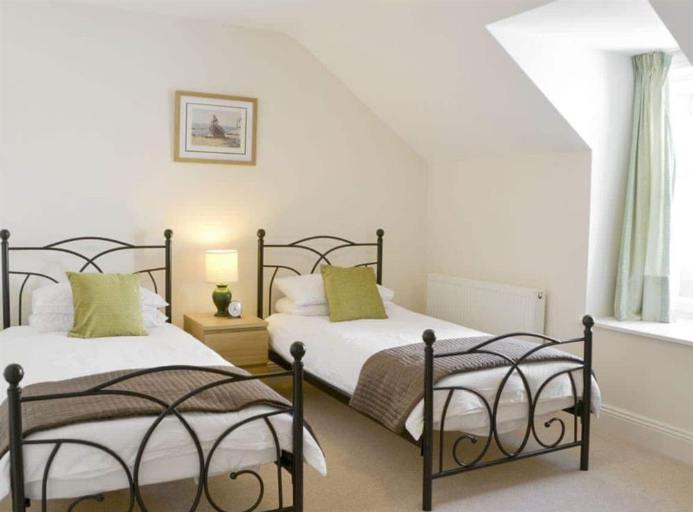 Light and airy twin bedroom at Fairview in Rockcliffe, near Dalbeattie, Dumfries and Galloway, Kirkcudbrightshire