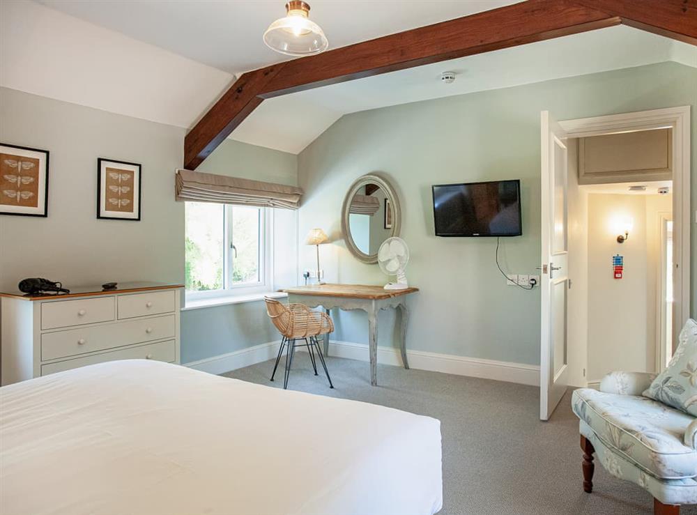 Double bedroom (photo 7) at Fairways East in Chittlehamholt, near Umberleigh, Devon