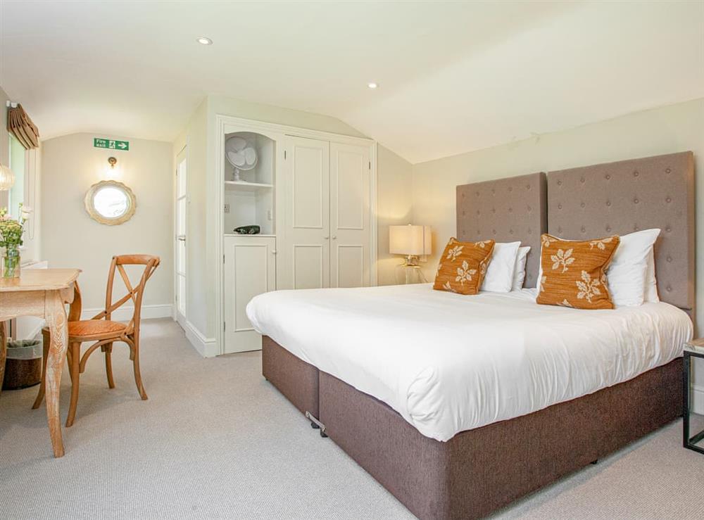 Double bedroom at Fairways East in Chittlehamholt, near Umberleigh, Devon