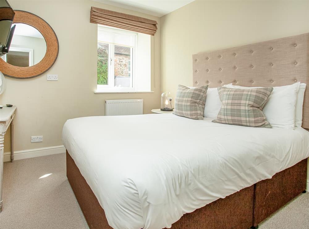 Double bedroom (photo 6) at Fairways West in Chittlehamholt, near Umberleigh, Devon