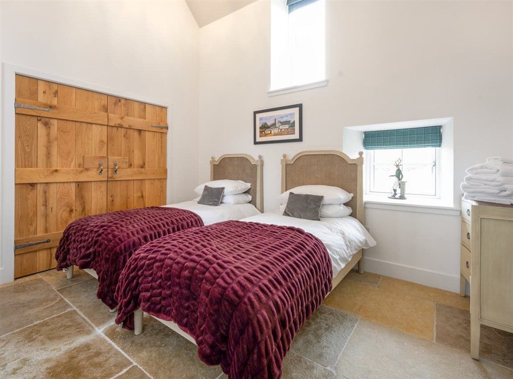 Twin bedroom