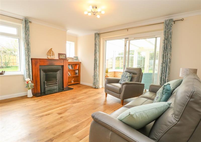 Relax in the living area at Fallowfield, Winterton-On-Sea