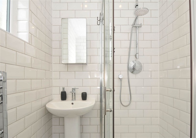 Bathroom at Falmouth Bay 1, Falmouth