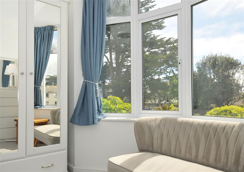 This is a bedroom at Falmouth Bay 1, Falmouth