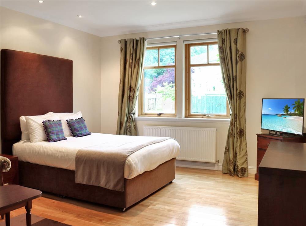 Double bedroom at Family Lodge No. 1 in Pitlochry, Perthshire