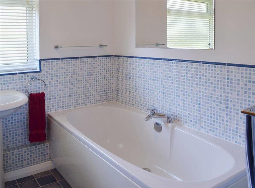 Bathroom at Far Horizons in Seaview, Isle Of Wight
