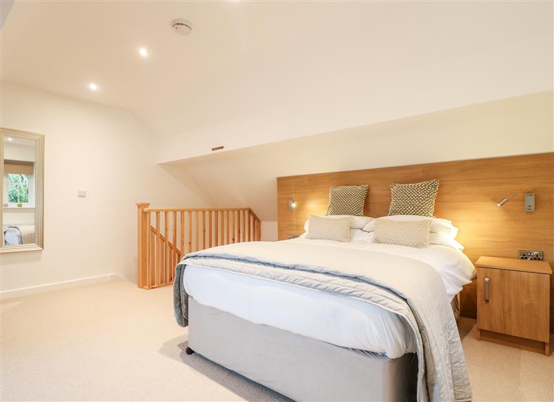 A bedroom in Farley Cottage II at Farley Cottage II, Alton