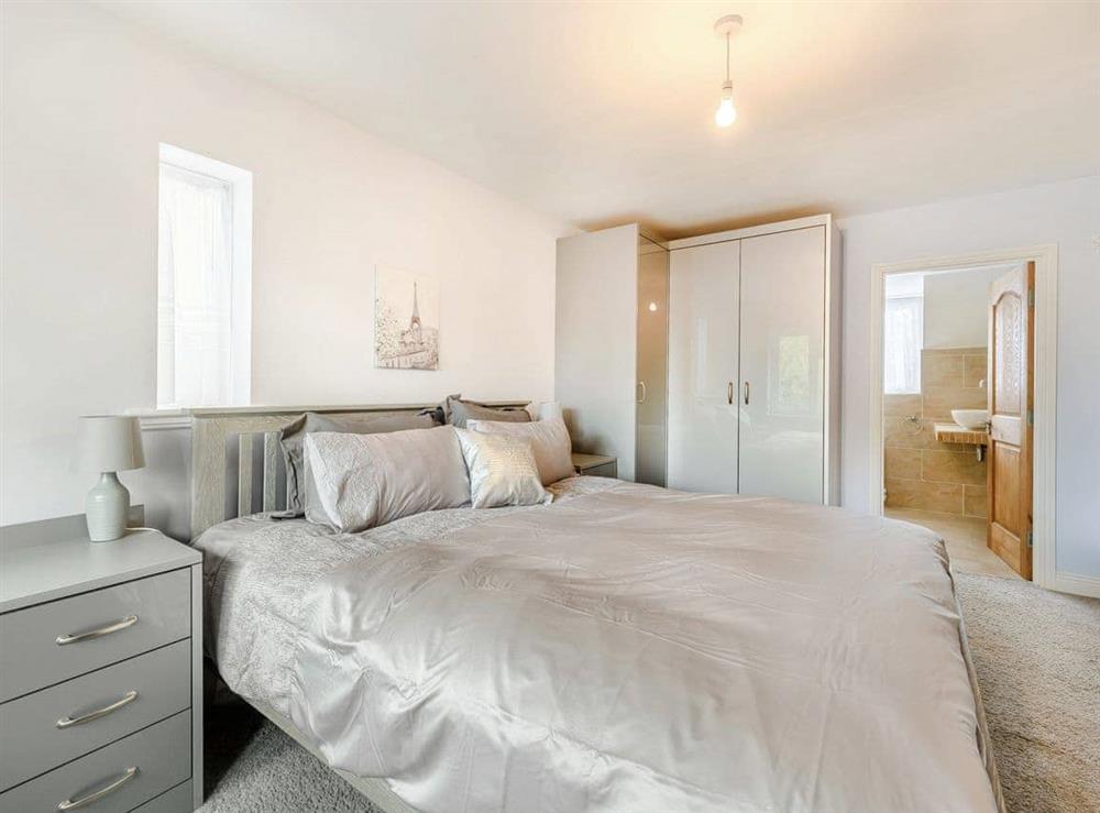 Double bedroom (photo 6) at Farm Way in Northwood, Hertfordshire