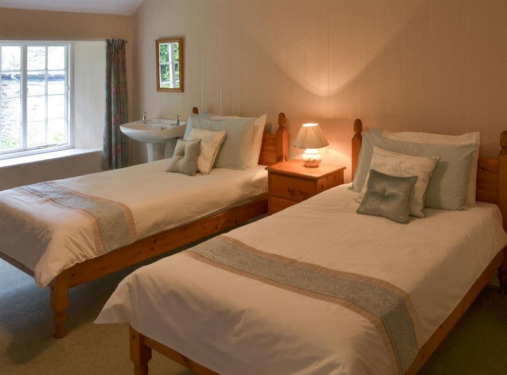 Twin bedroom (photo 3) at Farmhouse in Lostwithiel, Cornwall