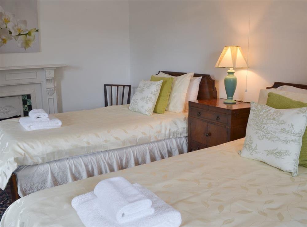 Twin bedroom at Farmhouse in Lostwithiel, Cornwall