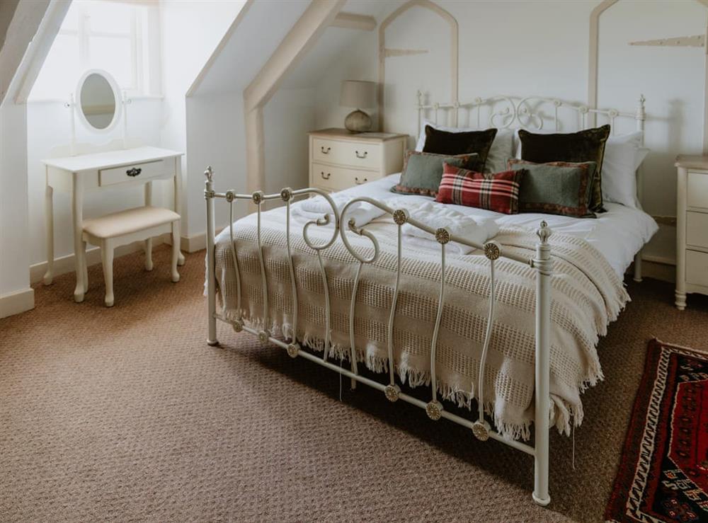 Double bedroom (photo 10) at Farmhouse in Pentney, King’s Lynn, Norfolk