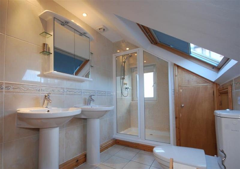 The bathroom at Farne Nook, Seahouses