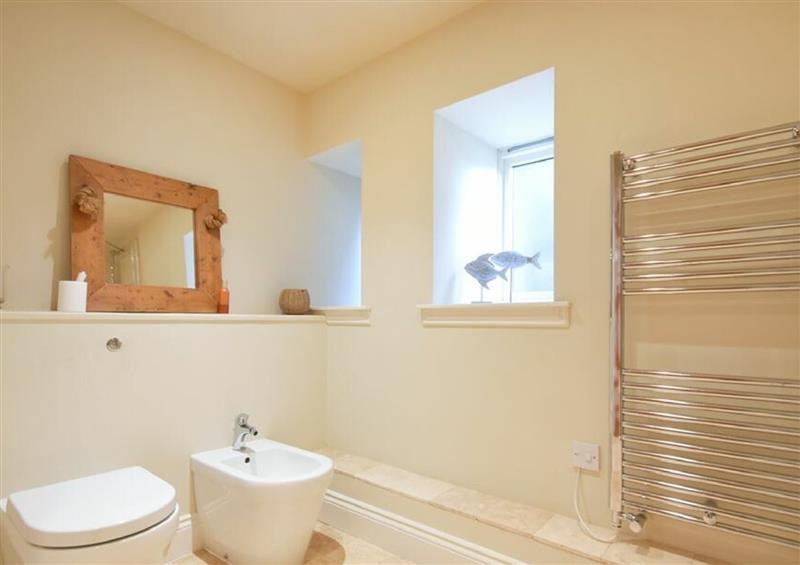 The bathroom (photo 2) at Farne View Cottage, Seahouses