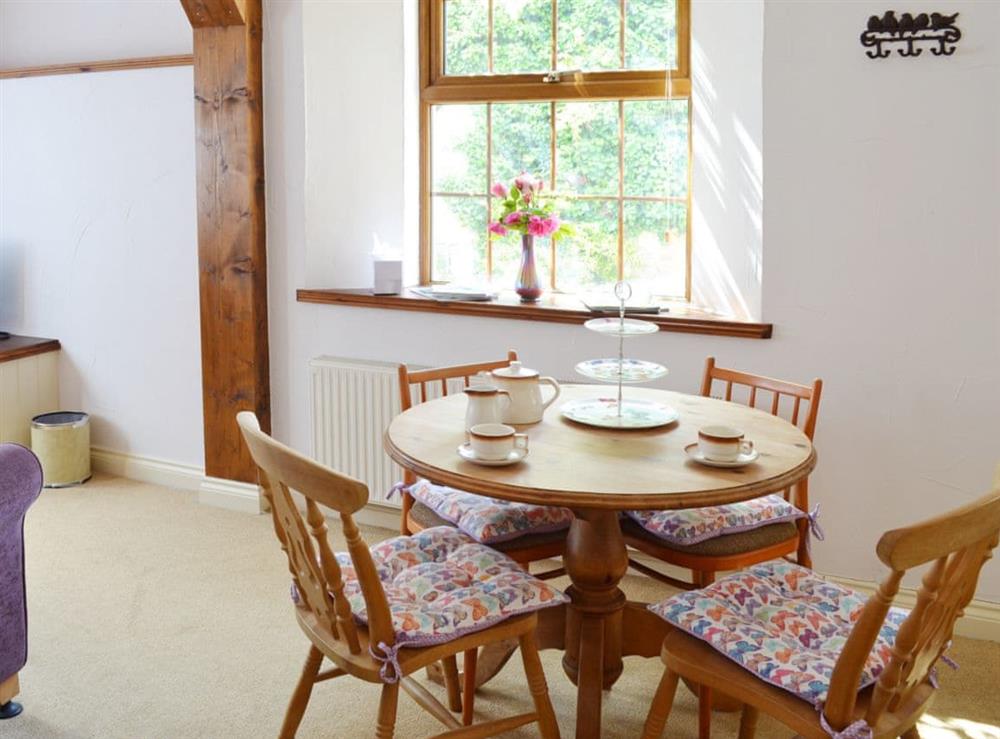 Open plan living/dining room/kitchen (photo 2) at Farrier Cottage in Falmouth, Cornwall