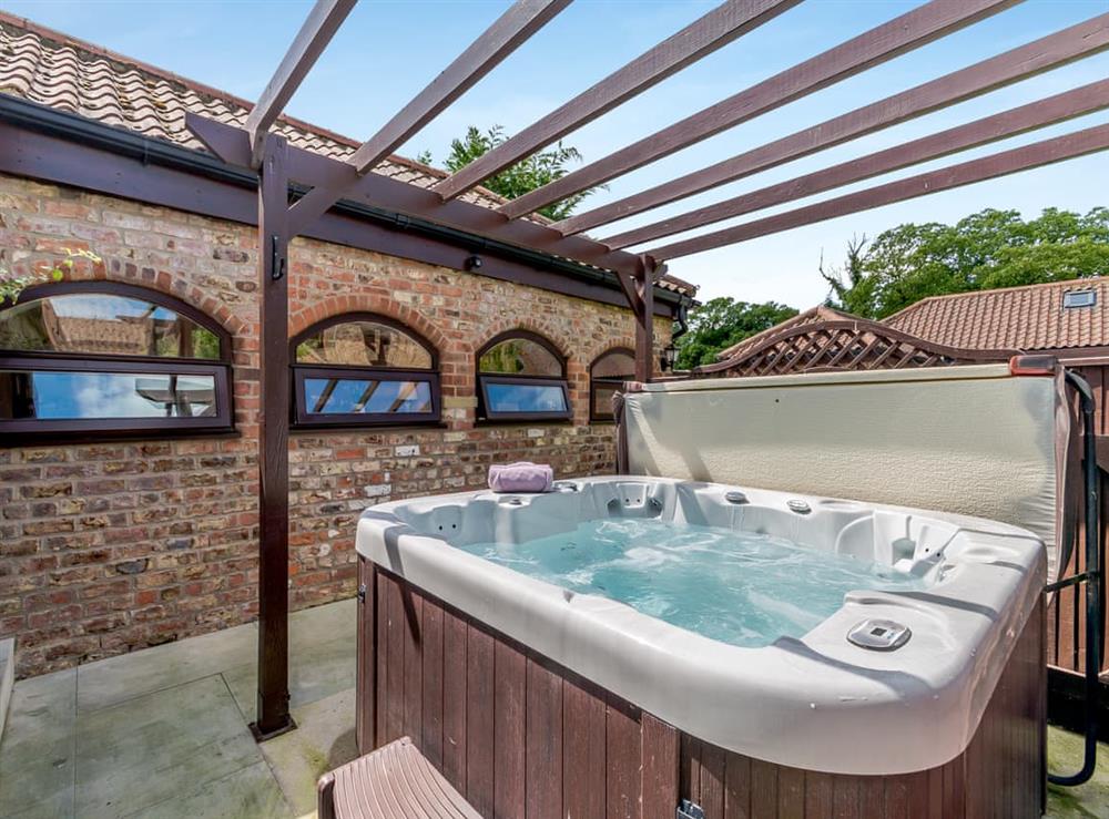 Hot tub at Farriers Cottage in Balk, near Thirsk, North Yorkshire