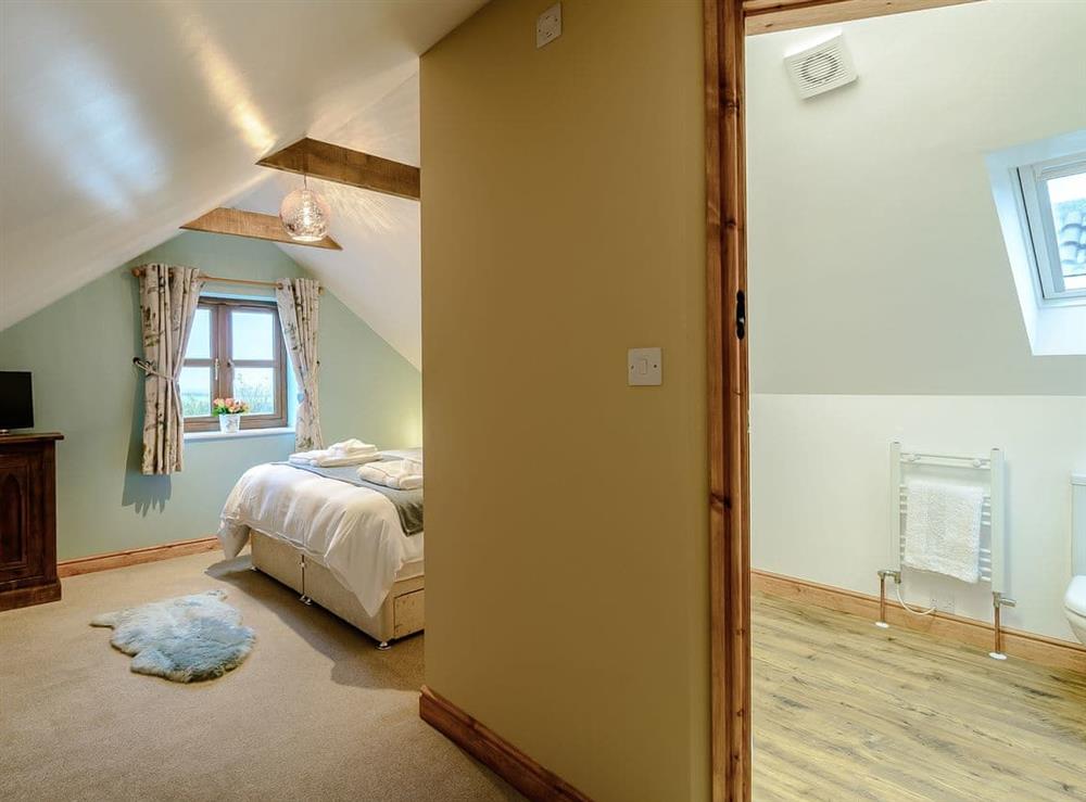 Double bedroom (photo 4) at Farriers Lodge in Brandesburton, near Driffield, North Humberside