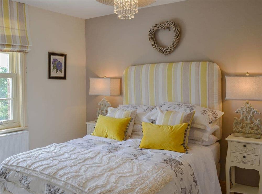 Comfortable double bedroom at Farrington House in Nafferton, near Driffield, North Humberside