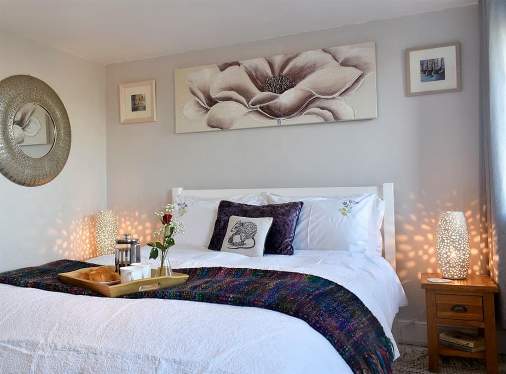 Relaxing bedroom with kingsize bed at Farview in Selsley, near Stroud, Gloucestershire