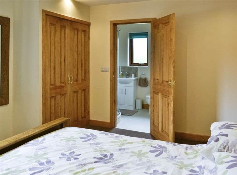 Double bedroom at Bulrush Lodge, 