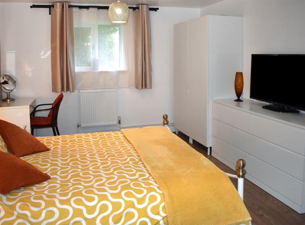 Double bedroom (photo 2) at Fawns Cottage in Blackborough, Devon